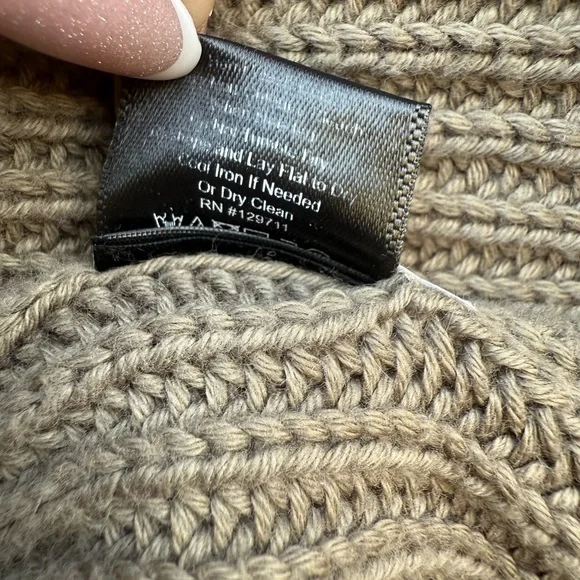 Jenni Kayne Classic Neck Sweater - Picture 6 of 9